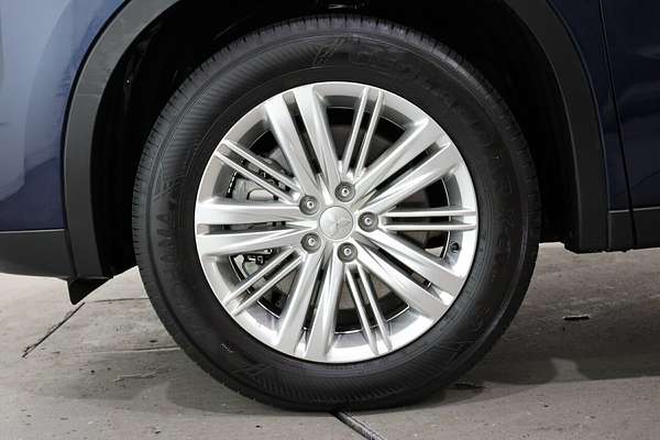2023 Mitsubishi Outlander LS ZM
