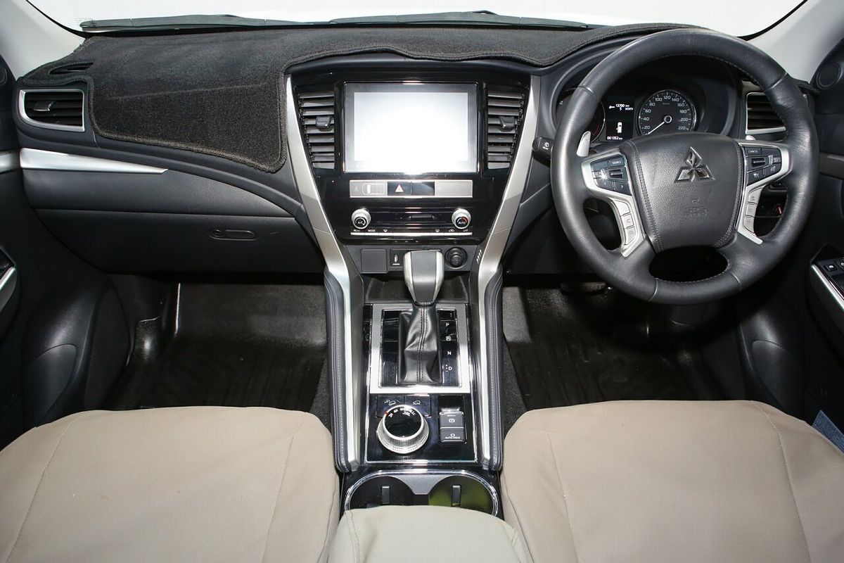 2021 Mitsubishi Pajero Sport GLX QF