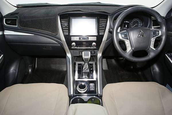 2021 Mitsubishi Pajero Sport GLX QF