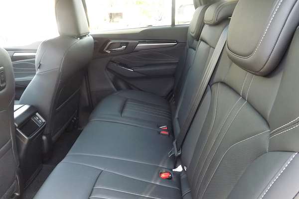 2025 Isuzu MU-X LS-T