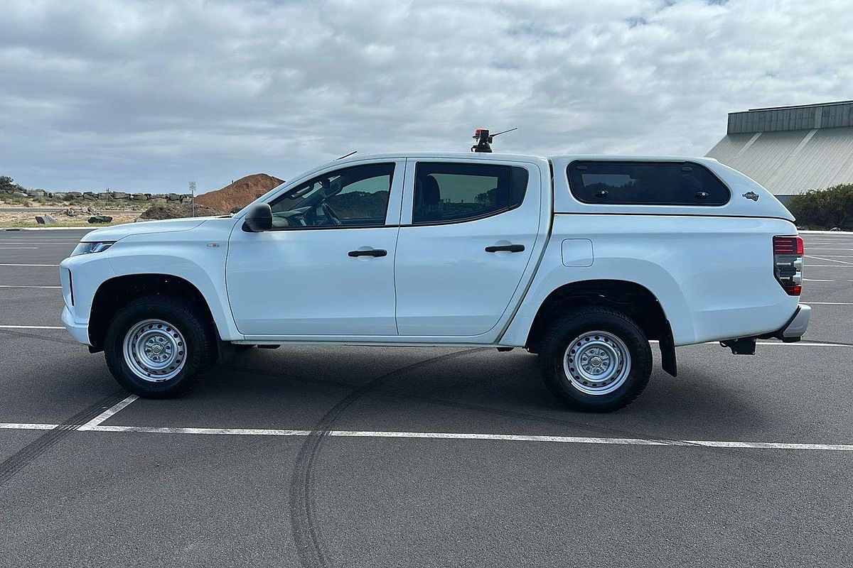 2020 Mitsubishi Triton GLX ADAS MR 4X4