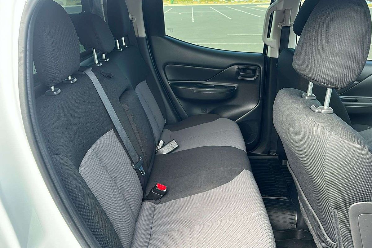 2020 Mitsubishi Triton GLX ADAS MR 4X4