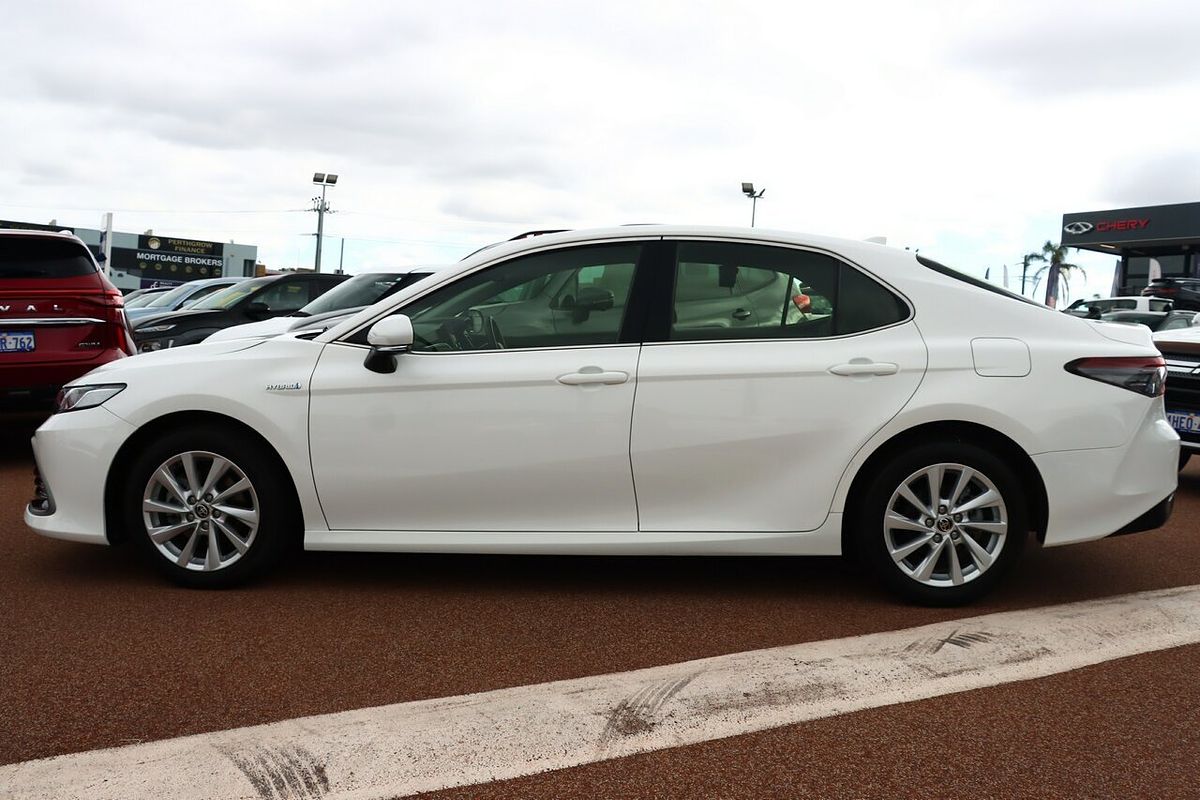 2022 Toyota Camry Ascent AXVH70R
