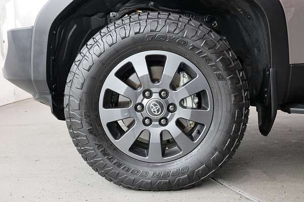 2024 Toyota Landcruiser Prado Altitude GDJ251R
