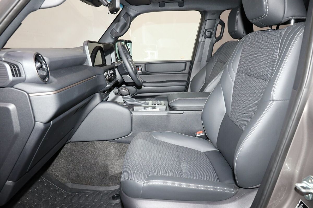 2024 Toyota Landcruiser Prado Altitude GDJ251R