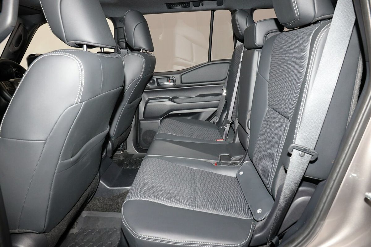 2024 Toyota Landcruiser Prado Altitude GDJ251R