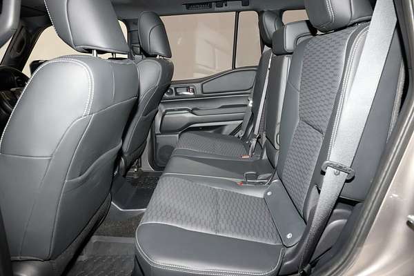2024 Toyota Landcruiser Prado Altitude GDJ251R