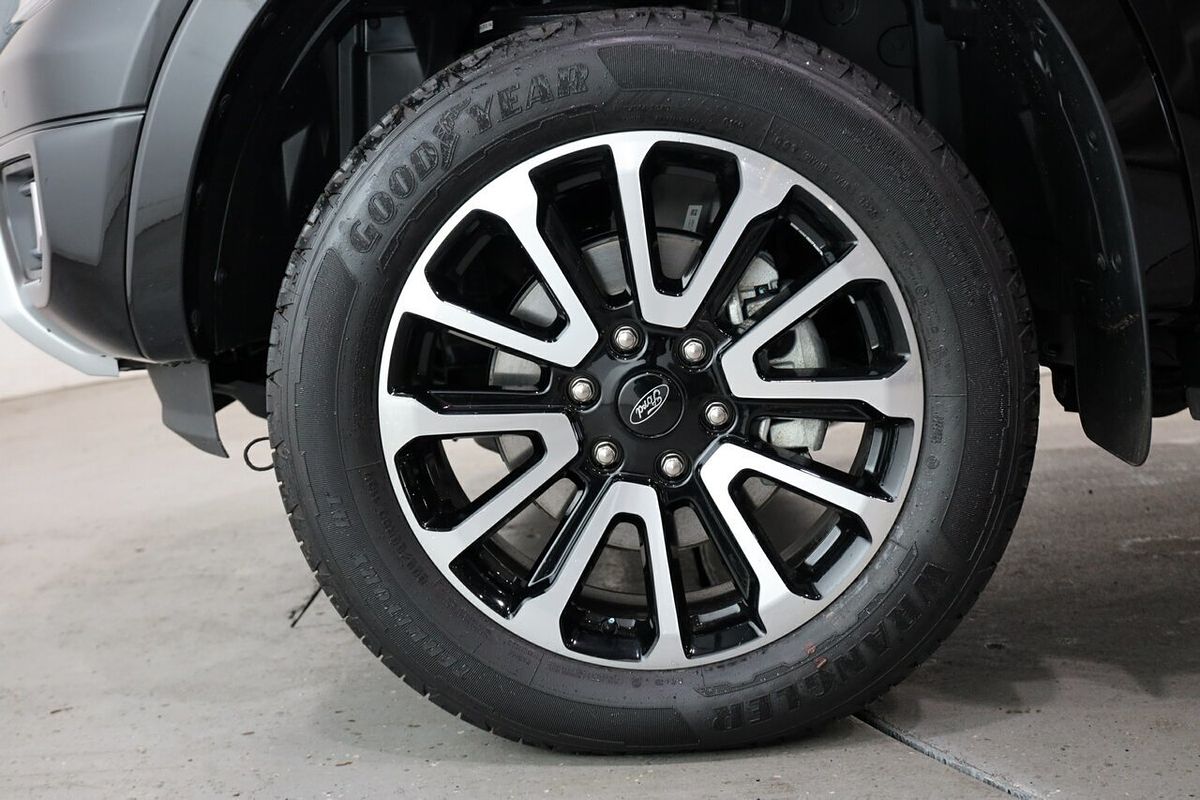 2025 Ford Ranger Platinum 4X4 3.0L