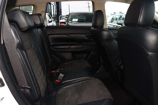 2020 Mitsubishi Outlander LS ZL