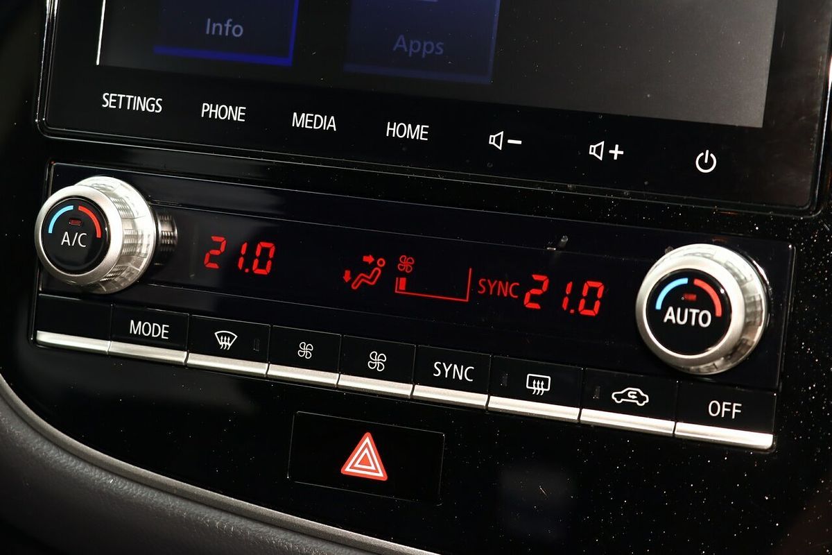 2020 Mitsubishi Outlander LS ZL