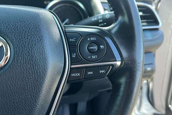 2020 Toyota Camry SX GSV70R