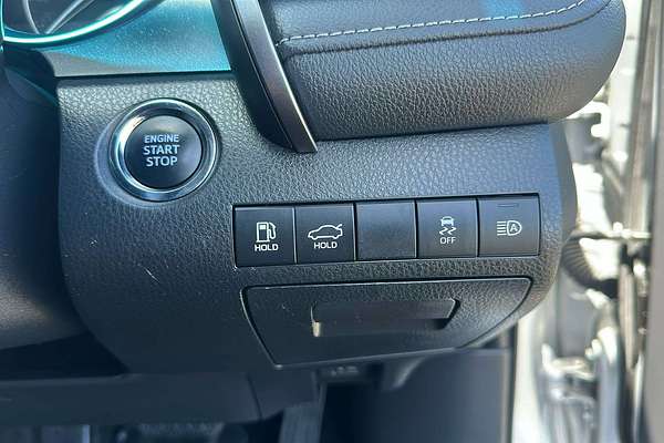 2020 Toyota Camry SX GSV70R