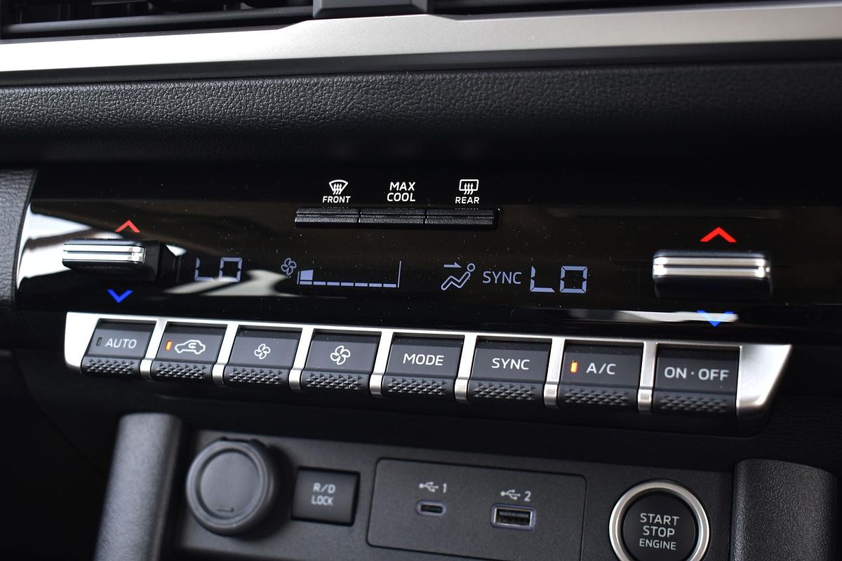 2024 Mitsubishi Triton GLS MV 4X4