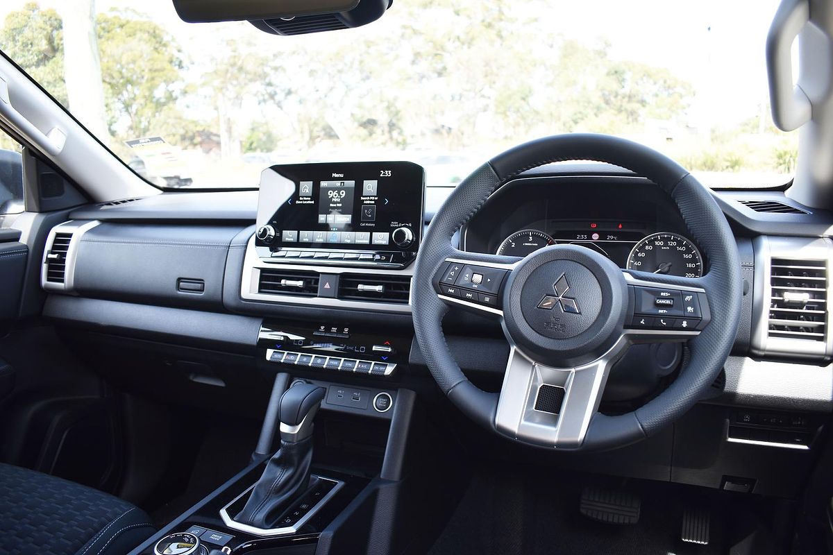 2024 Mitsubishi Triton GLS MV 4X4