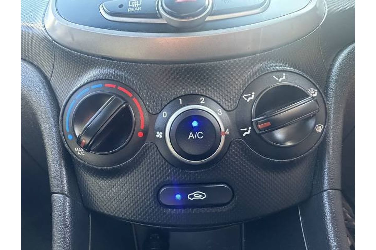 2018 Hyundai Accent Sport RB6