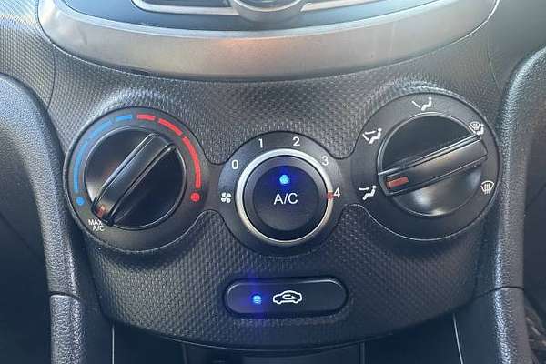 2018 Hyundai Accent Sport RB6