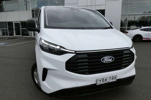 2023 Ford Transit Custom