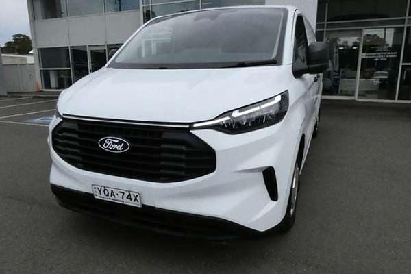 2023 Ford Transit Custom