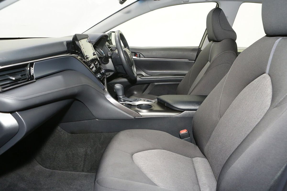 2024 Toyota Camry Ascent Sport AXVH80R