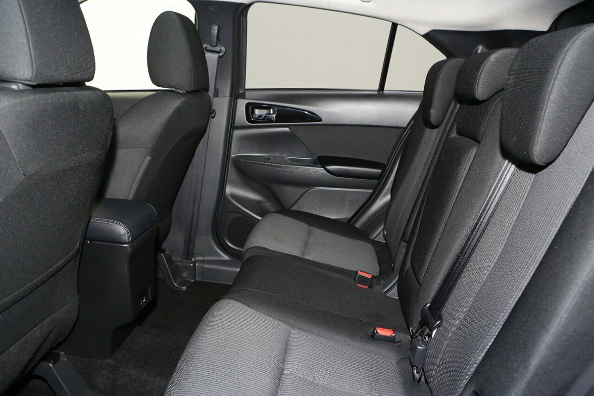 2024 Mitsubishi Eclipse Cross LS YB