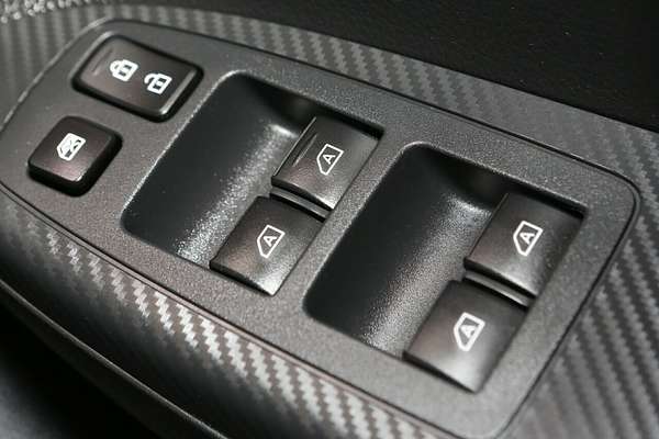 2024 Mitsubishi Eclipse Cross LS YB