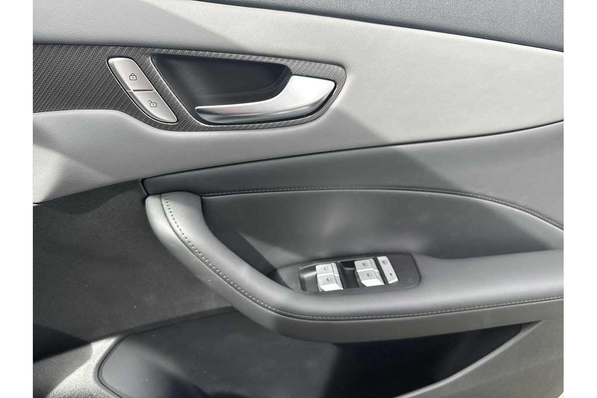 2025 MG MGS5 EV Essence 62 ZS3EM