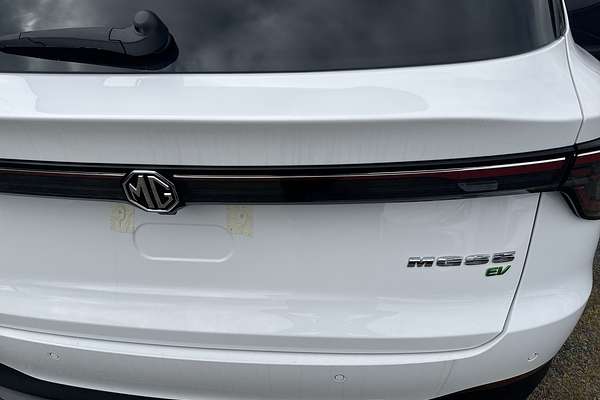 2025 MG MGS5 EV Essence 62 ZS3EM