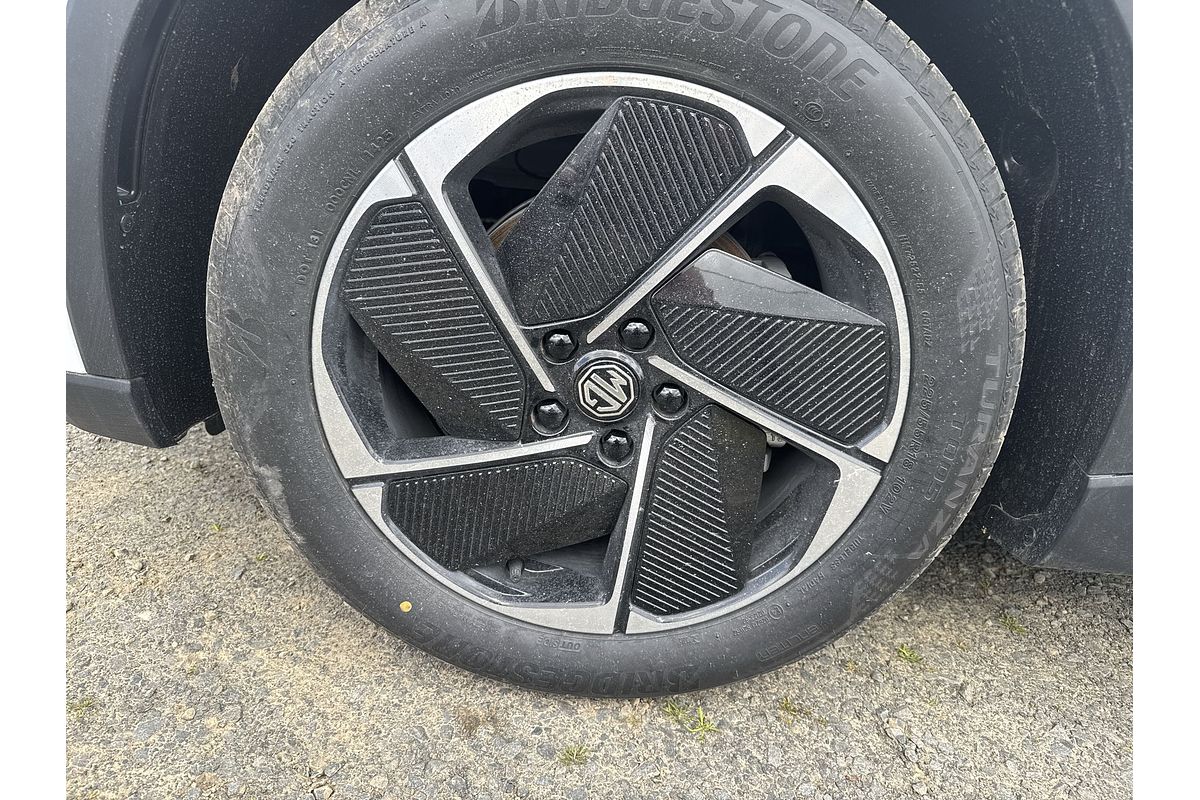 2025 MG MGS5 EV Essence 62 ZS3EM