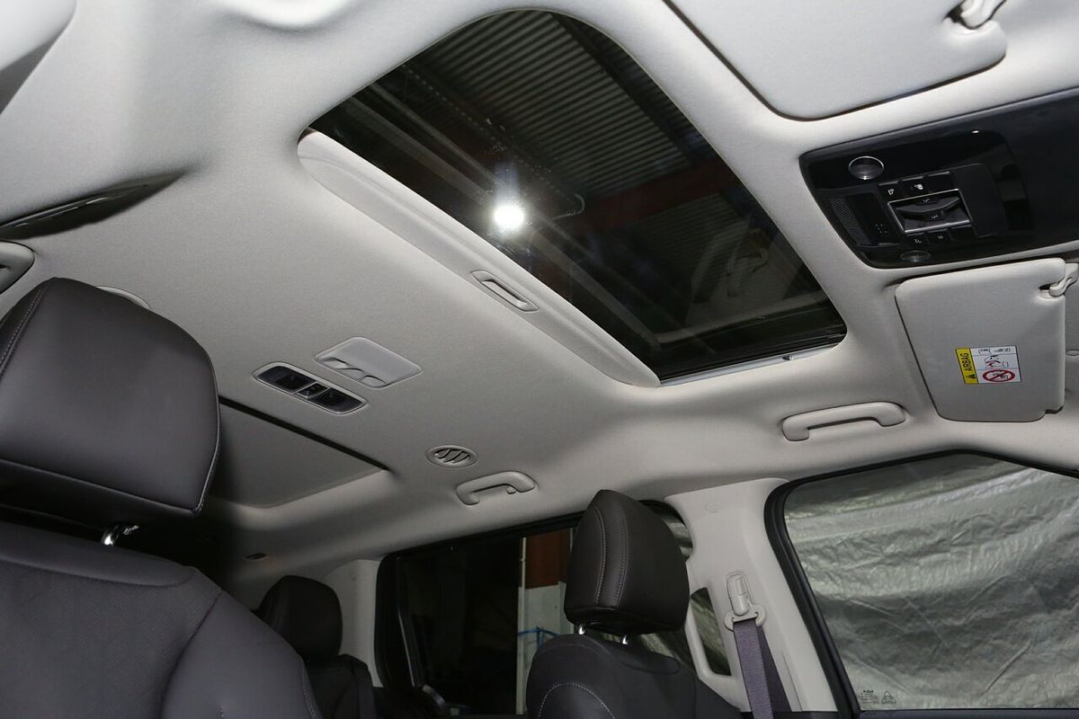 2022 Kia Carnival Platinum KA4