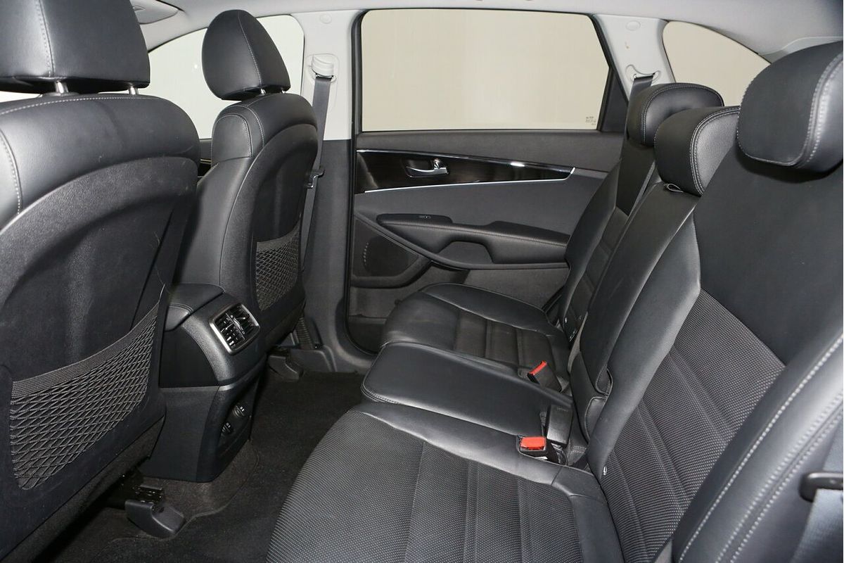 2019 Kia Sorento Sport UM
