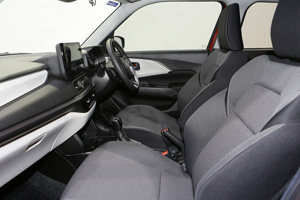 2025 Suzuki Swift Hybrid GLX UZ