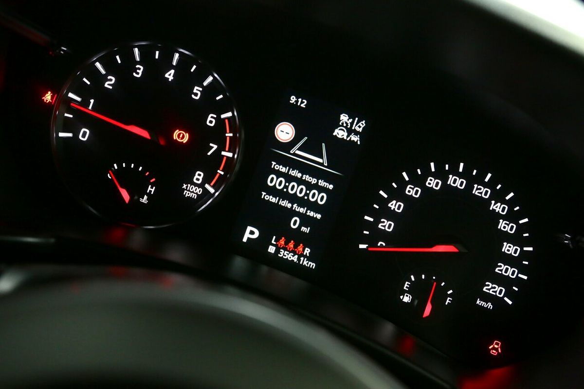 2025 Suzuki Swift Hybrid GLX UZ