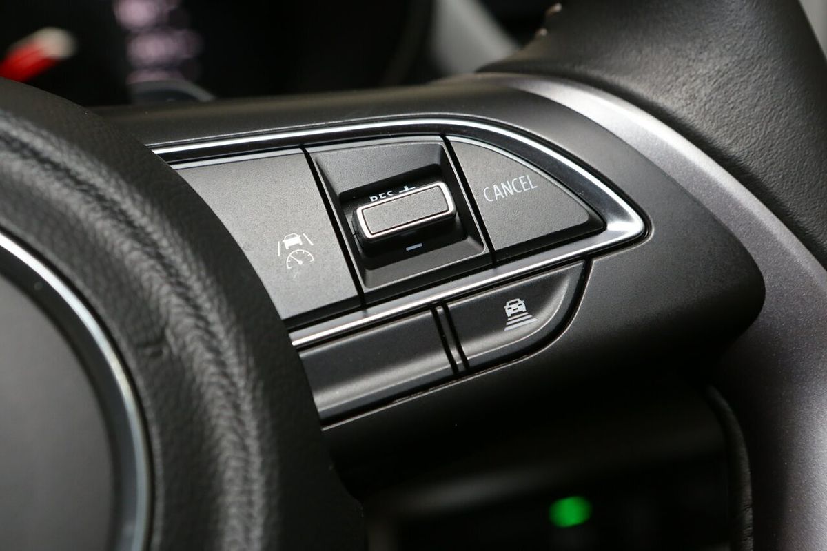 2025 Suzuki Swift Hybrid GLX UZ