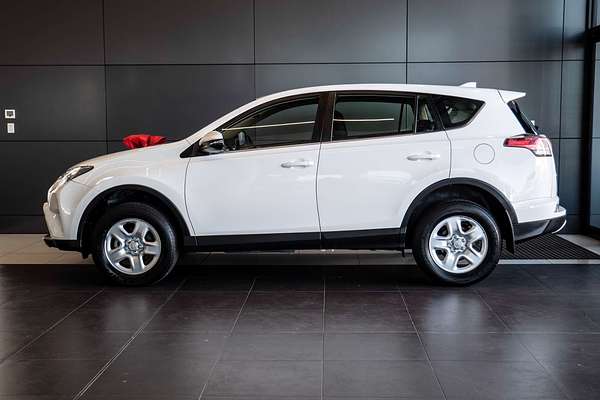 2018 Toyota RAV4 GX ZSA42R