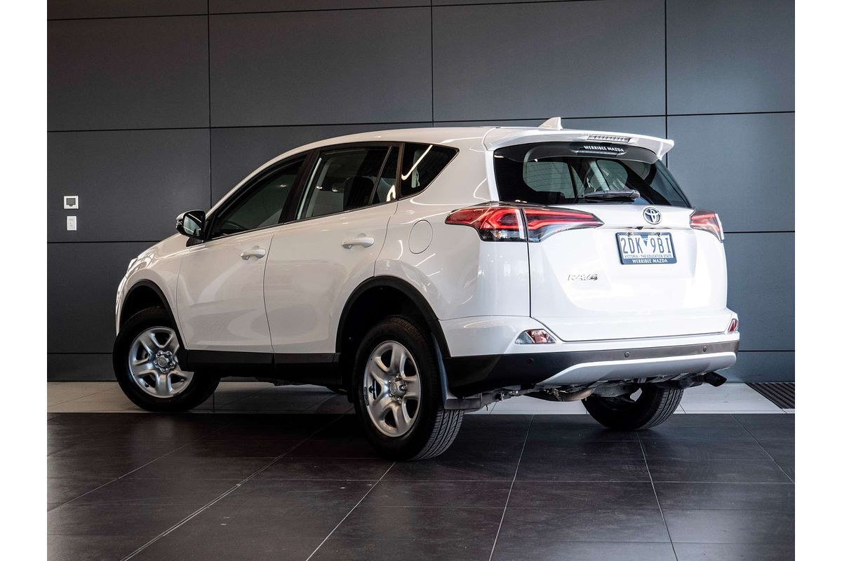 2018 Toyota RAV4 GX ZSA42R