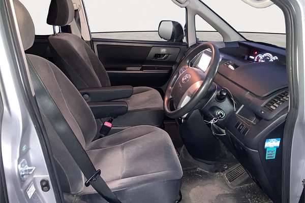 2011 Toyota Voxy Welcab