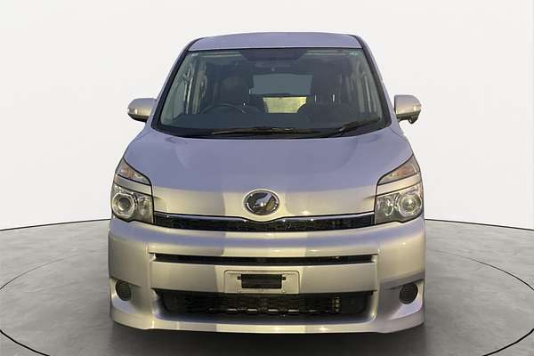 2011 Toyota Voxy Welcab