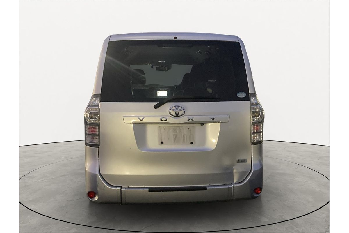 2011 Toyota Voxy Welcab