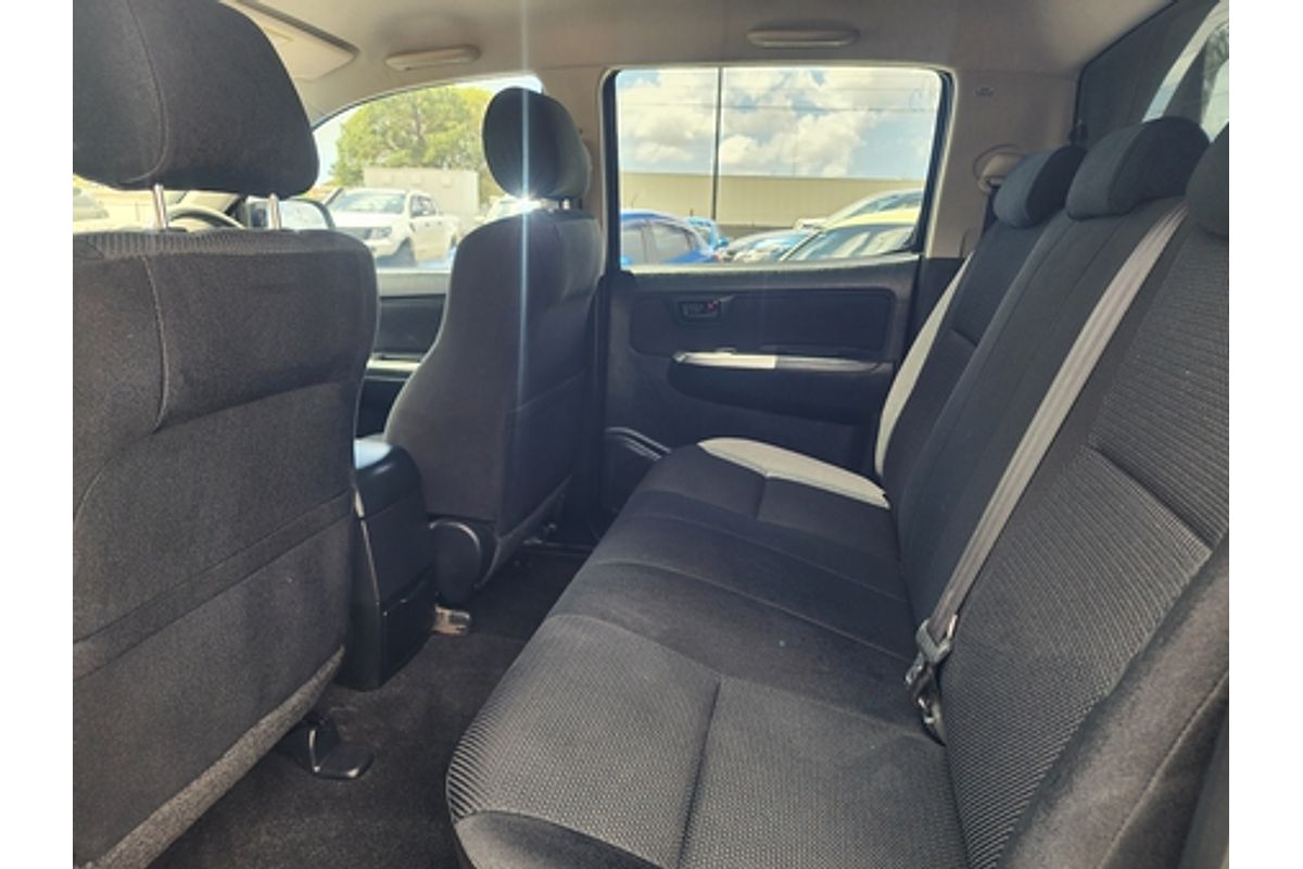 2015 Toyota Hilux SR5 KUN26R 4X4