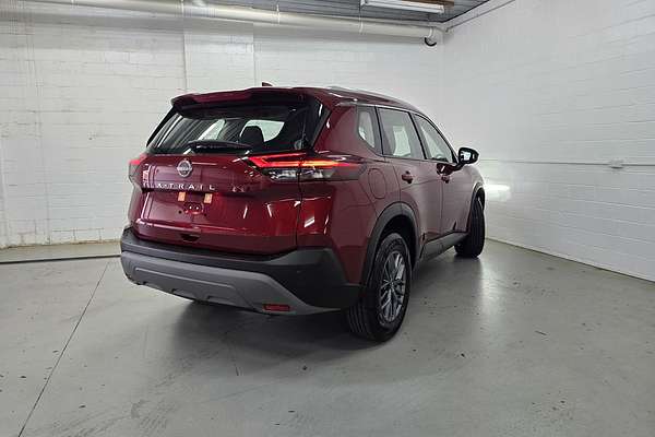 2025 Nissan X-TRAIL ST T33