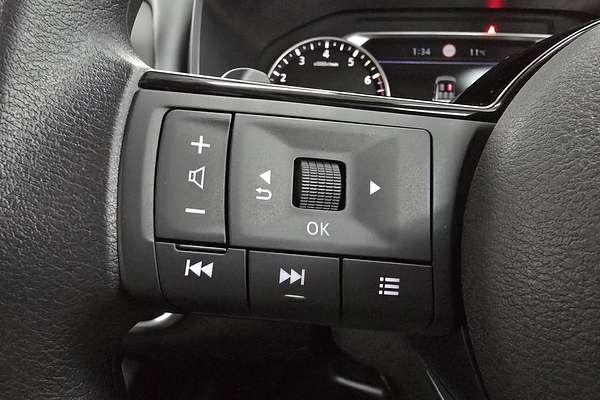 2025 Nissan X-TRAIL ST T33