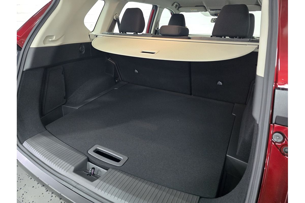 2025 Nissan X-TRAIL ST T33