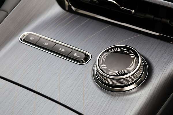2025 Geely EX5 Inspire E245