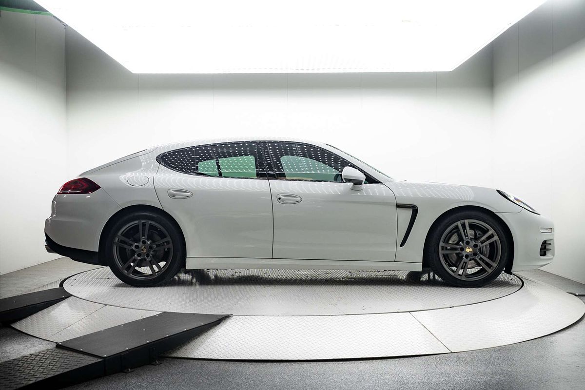2014 Porsche Panamera 970