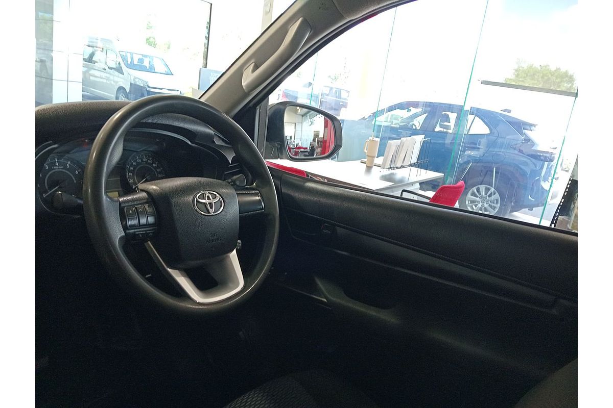 2017 Toyota Hilux Workmate TGN121R Rear Wheel Drive