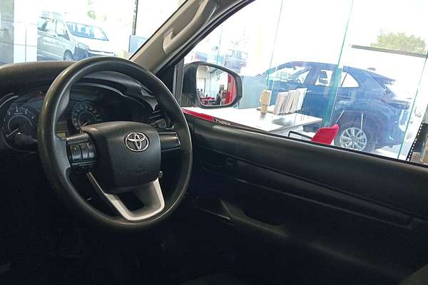 2017 Toyota Hilux Workmate TGN121R Rear Wheel Drive
