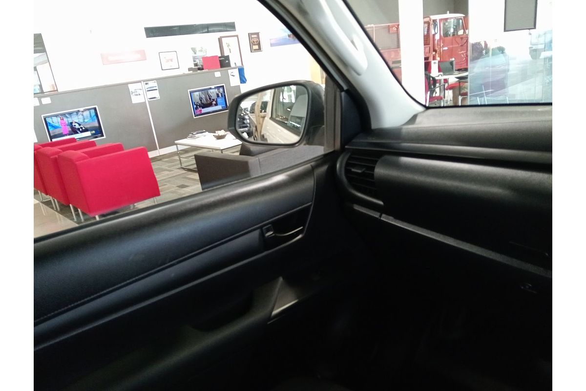2017 Toyota Hilux Workmate TGN121R Rear Wheel Drive