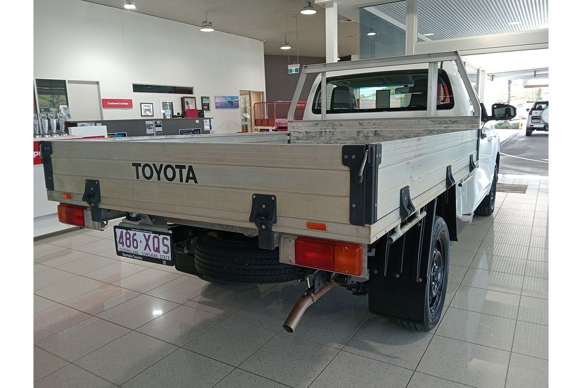 2017 Toyota Hilux Workmate TGN121R Rear Wheel Drive