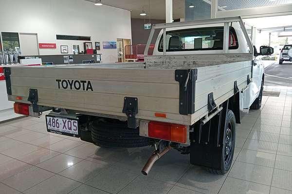 2017 Toyota Hilux Workmate TGN121R Rear Wheel Drive