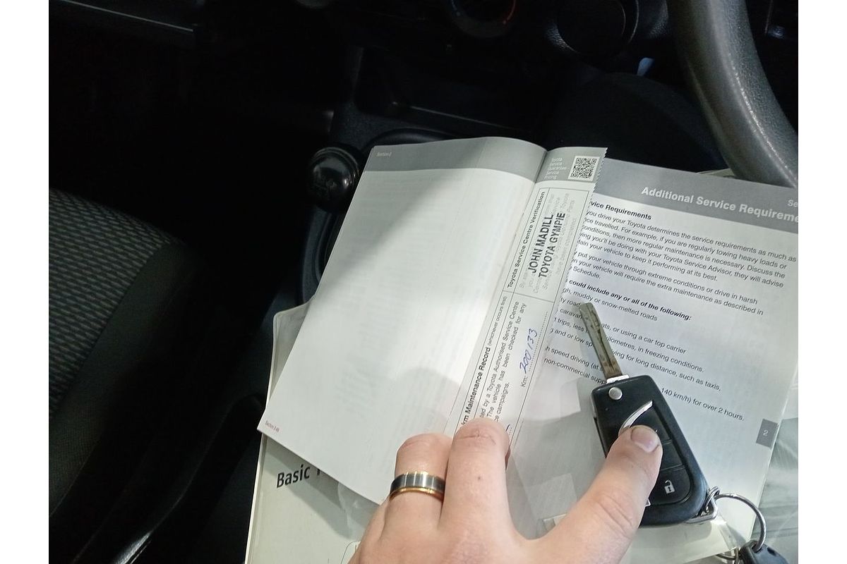 2017 Toyota Hilux Workmate TGN121R Rear Wheel Drive